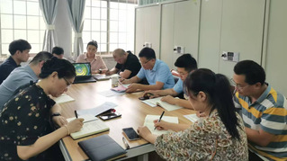 人事处党支部举办深入贯彻中央八...